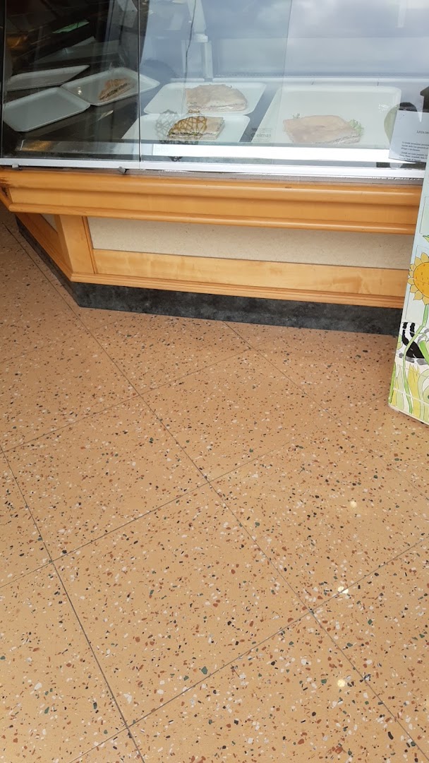 Il Forno A Legna Di Cecchi Andrea E Lucia Snc, Empoli
