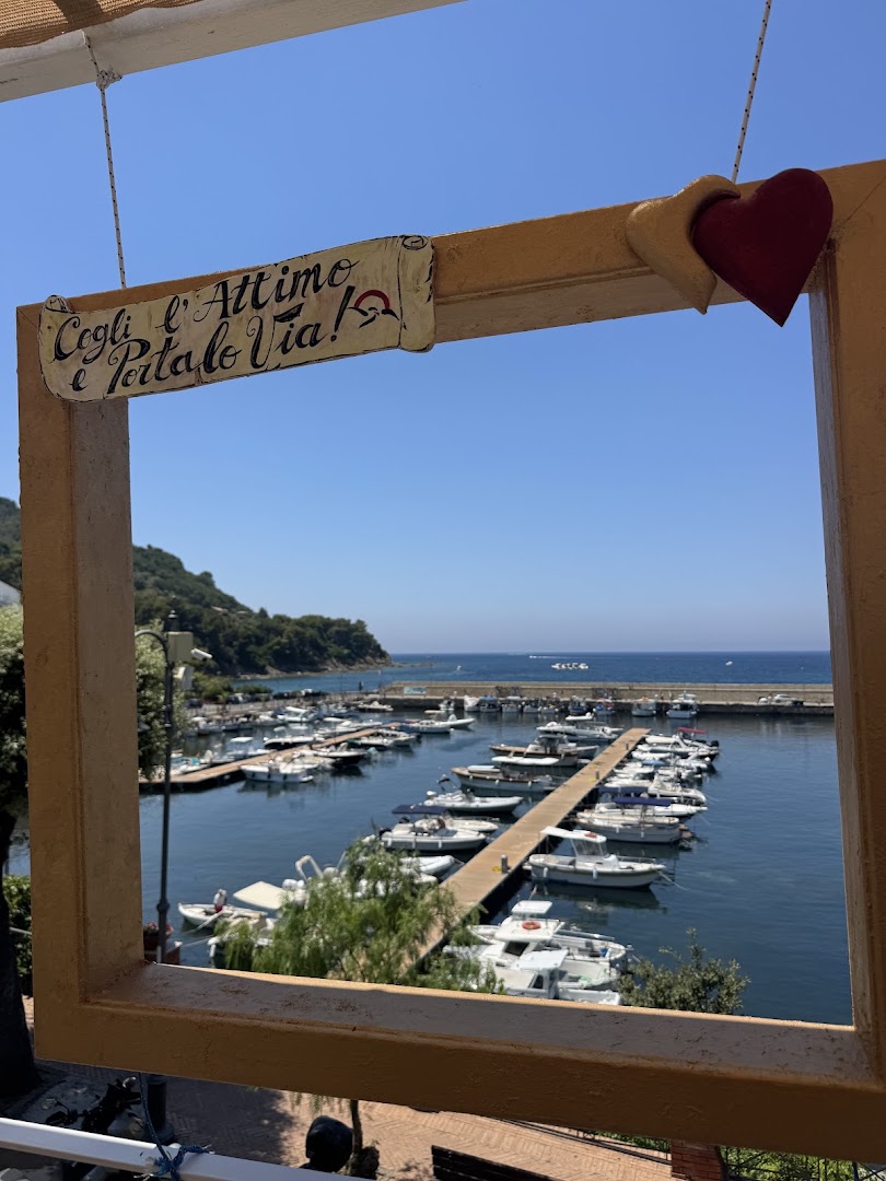 Il Gabbiano Drink & Food
