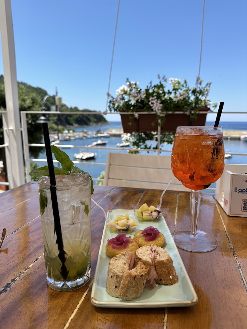 Il Gabbiano Drink & Food