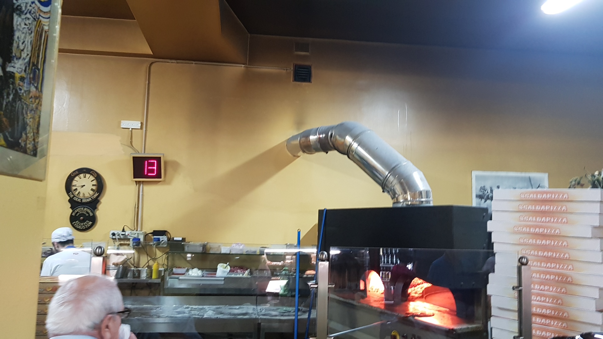Il Gatto e La Volpe pizzeria, Trecastagni