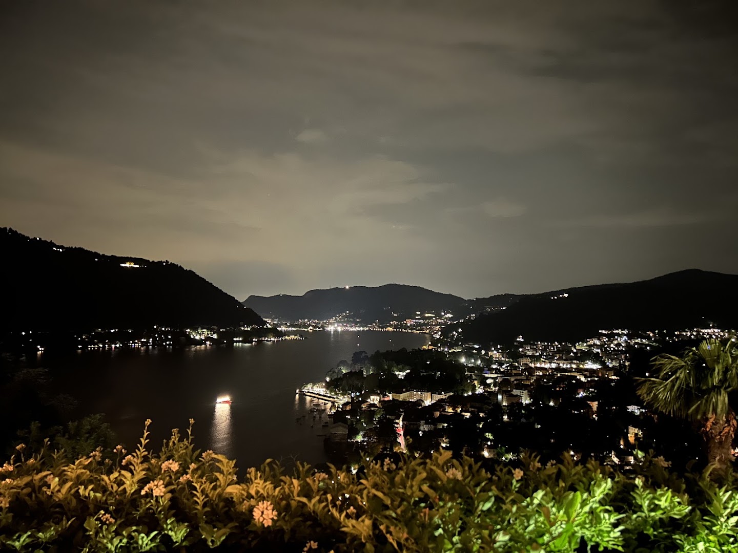 Il Gatto Nero, Lake Como