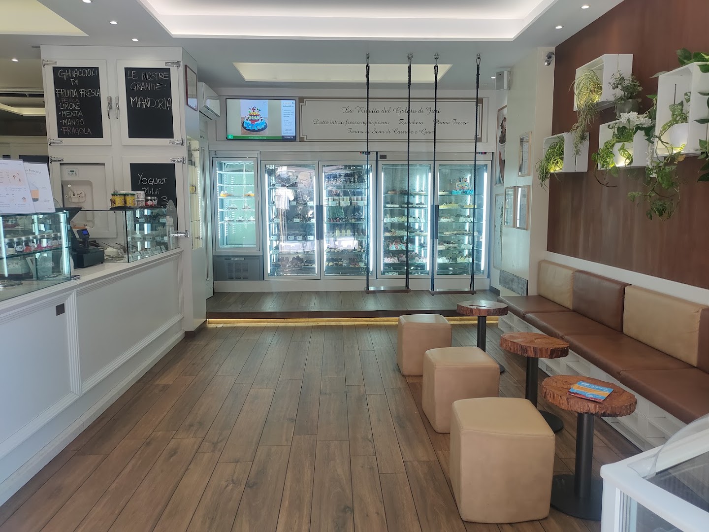 Il Gelato di Juri | Gelateria Pesaro viale Marsala