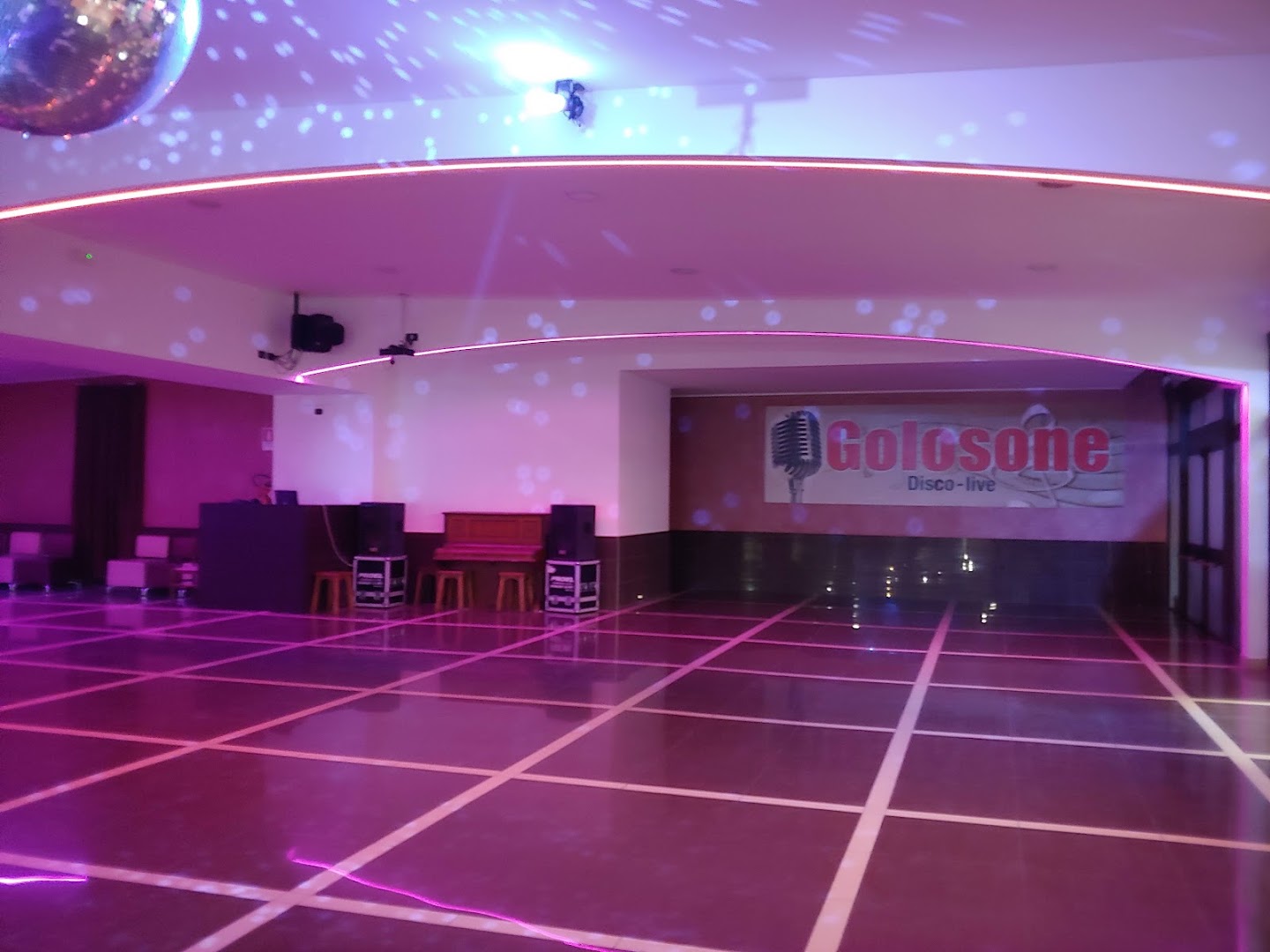 Il golosone Ristorante Pizzeria sala da Ballo