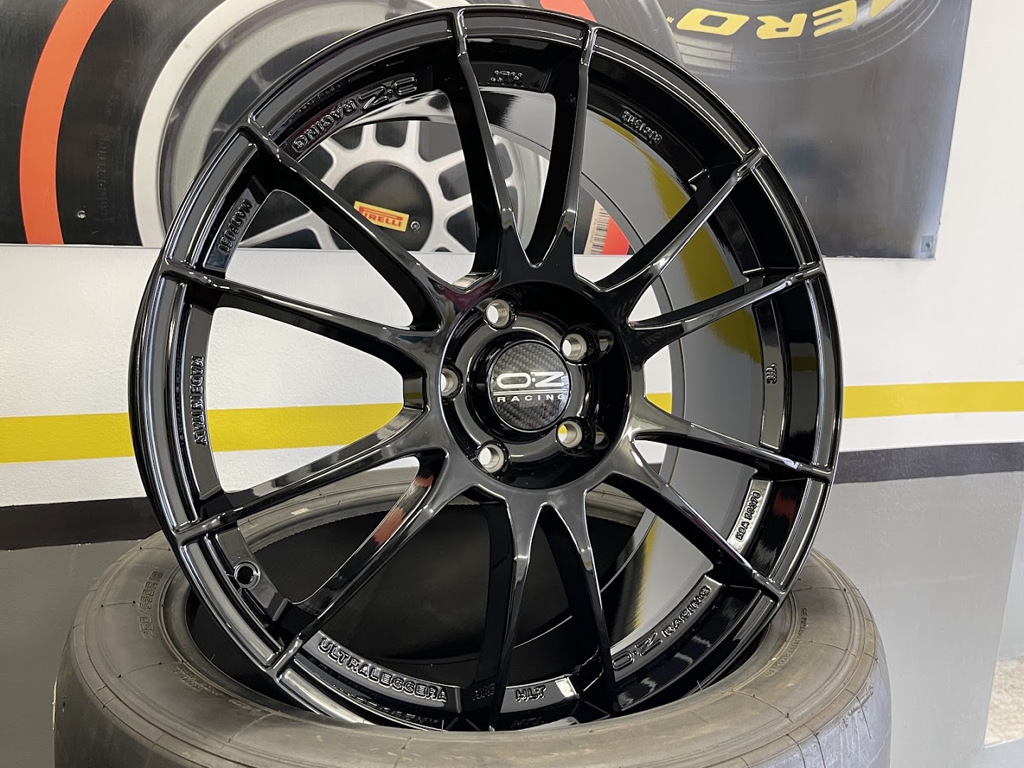 IL GOMMISTA DI FROSINONE SRLS - Driver Center Pirelli FROSINONE