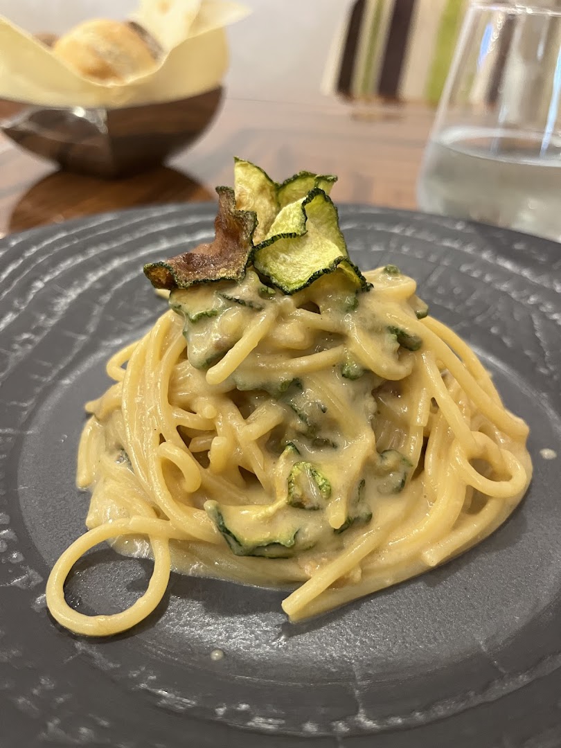 Il Grande Gatsby Bar & Restaurant