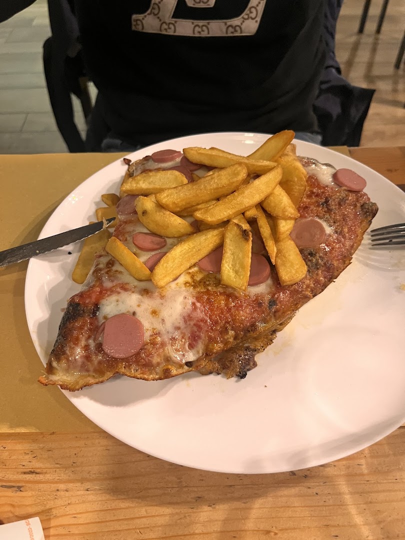IL MAD Burger Pizza & Grill PESCHIERA BORROMEO