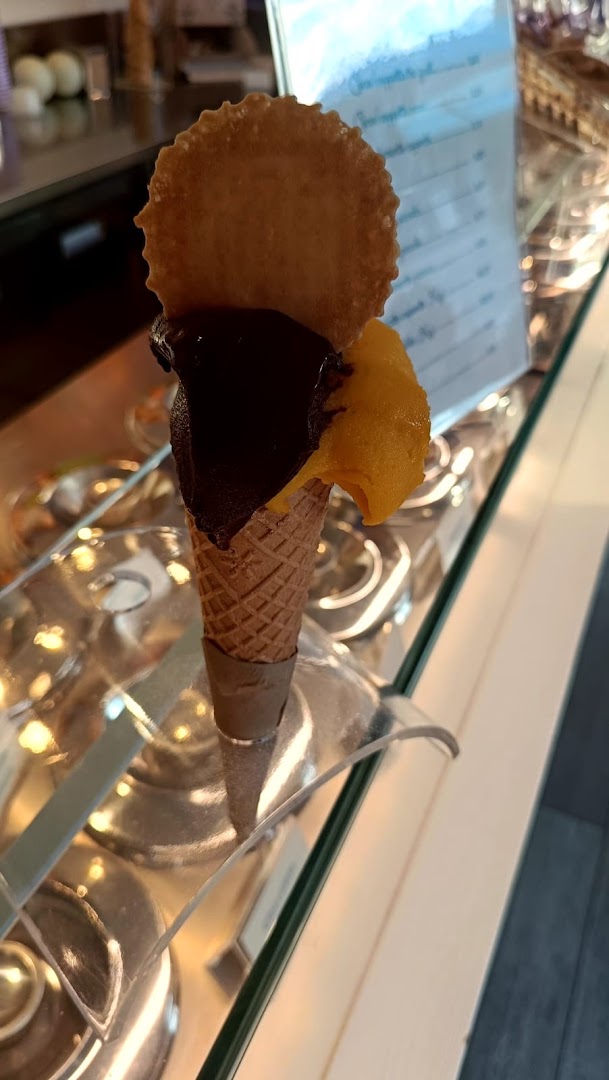 Il Mondo Di Mezzo Gelateria
