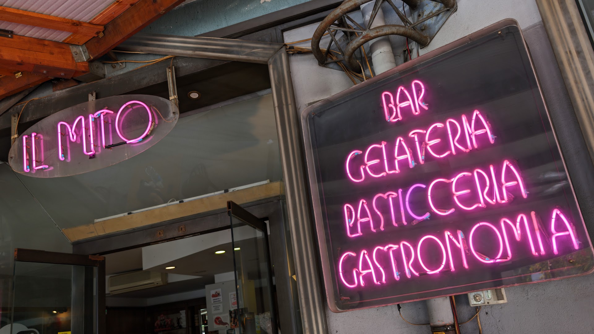 Il New Mito cafè