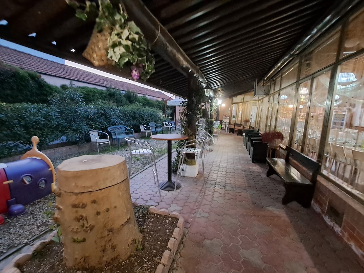 IL PATIO PIZZERIA OSTERIA ALBERGO DI CAPRA BARBARA