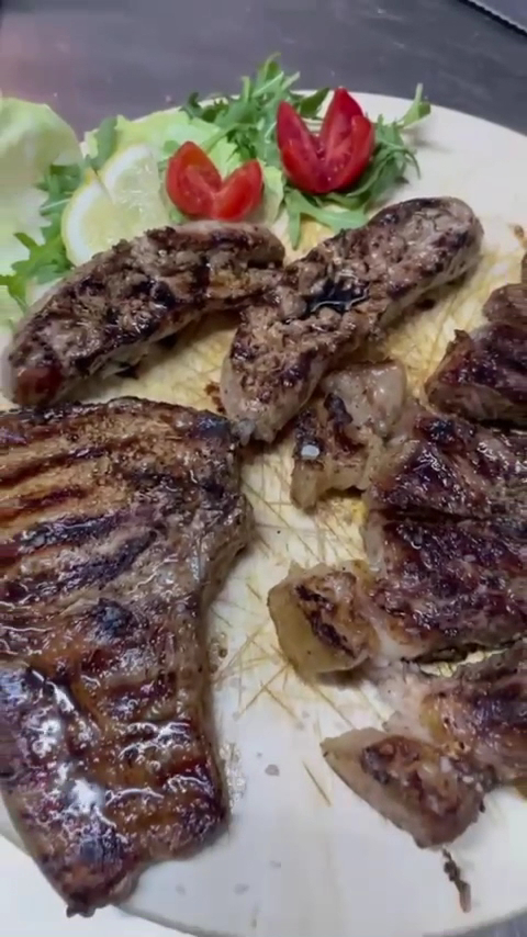 IL POLLO D'ORO GIRARROSTO BRACERIA E ROSTICCERIA dal 1993