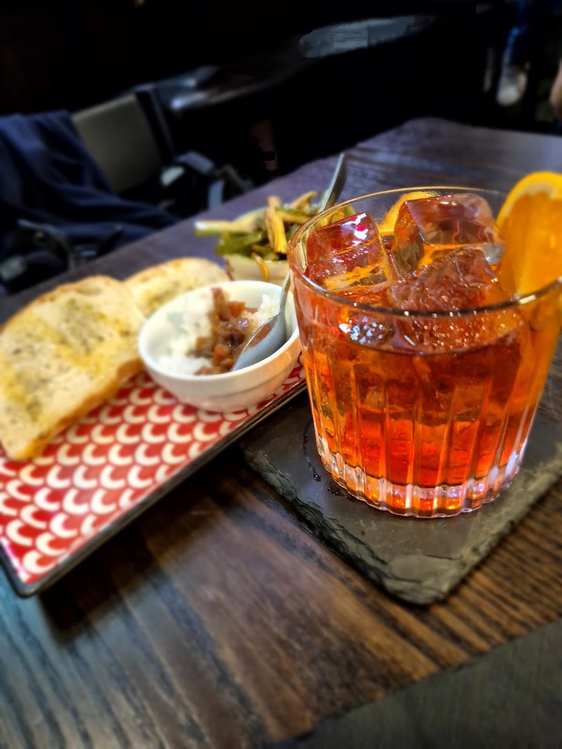Il Ratti Cocktail Bar