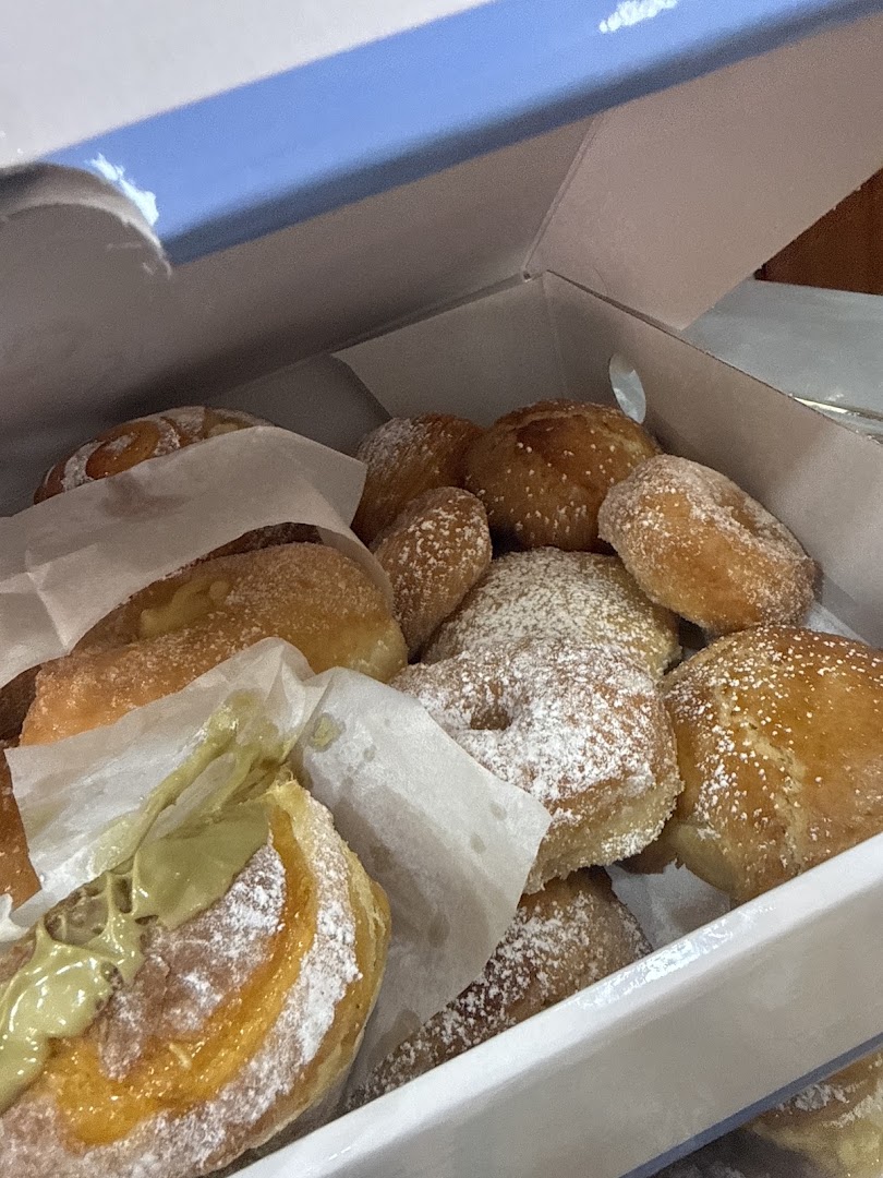 Il RE della Sfogliatella Bar Primavera " Emilio Ambrosio"