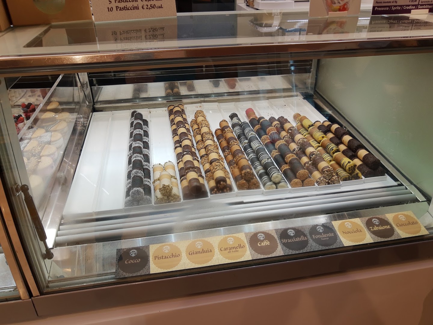 Il Vero Gusto - C.C. La Corte Lombarda