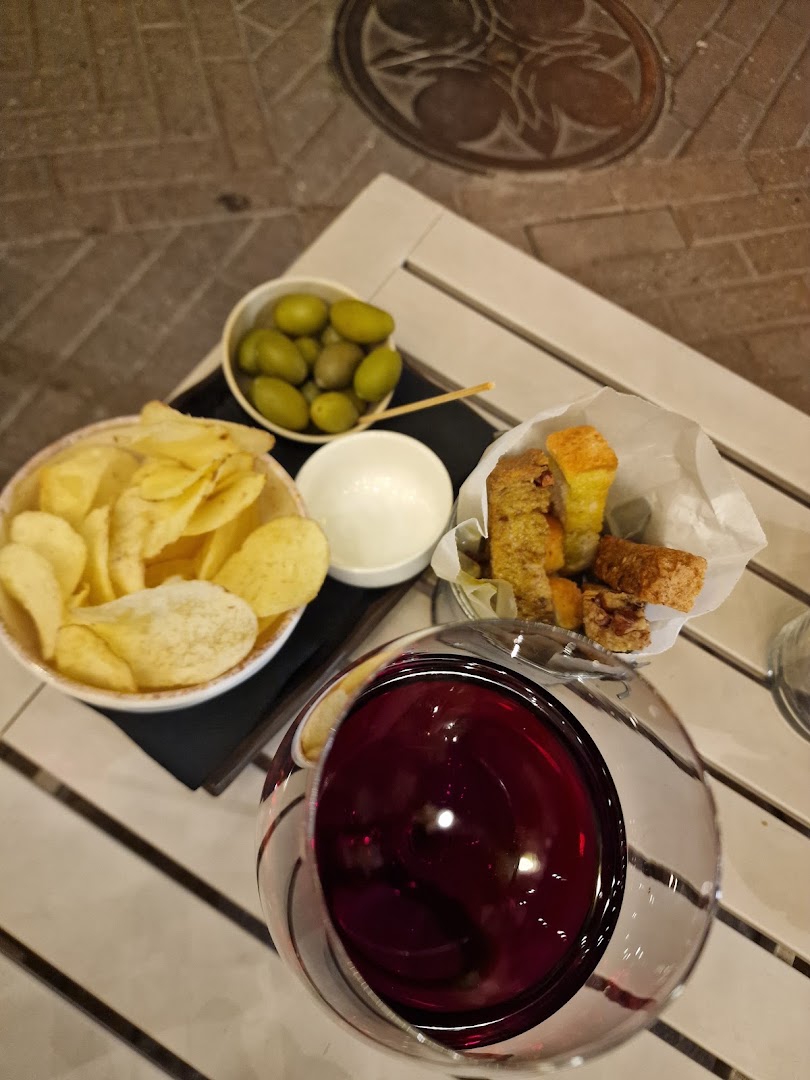 Il Vicolo Enoteca Pub
