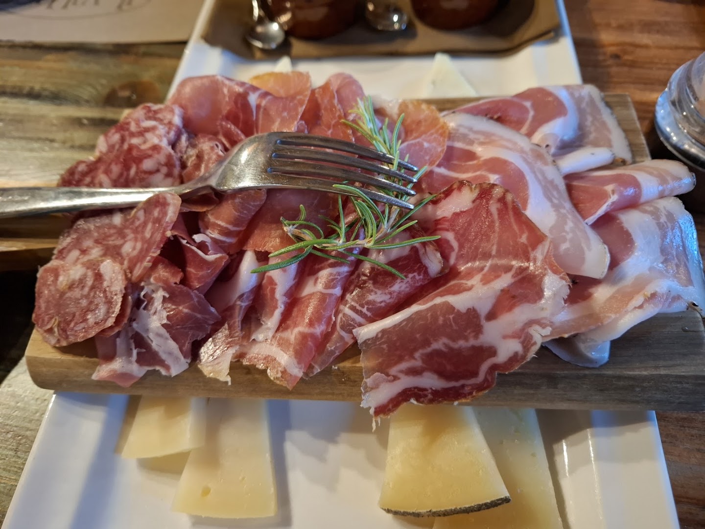 Il Villico Music&Food - Ristorante tradizionale emiliano - Carne alla griglia - Gnocco e Tigelle