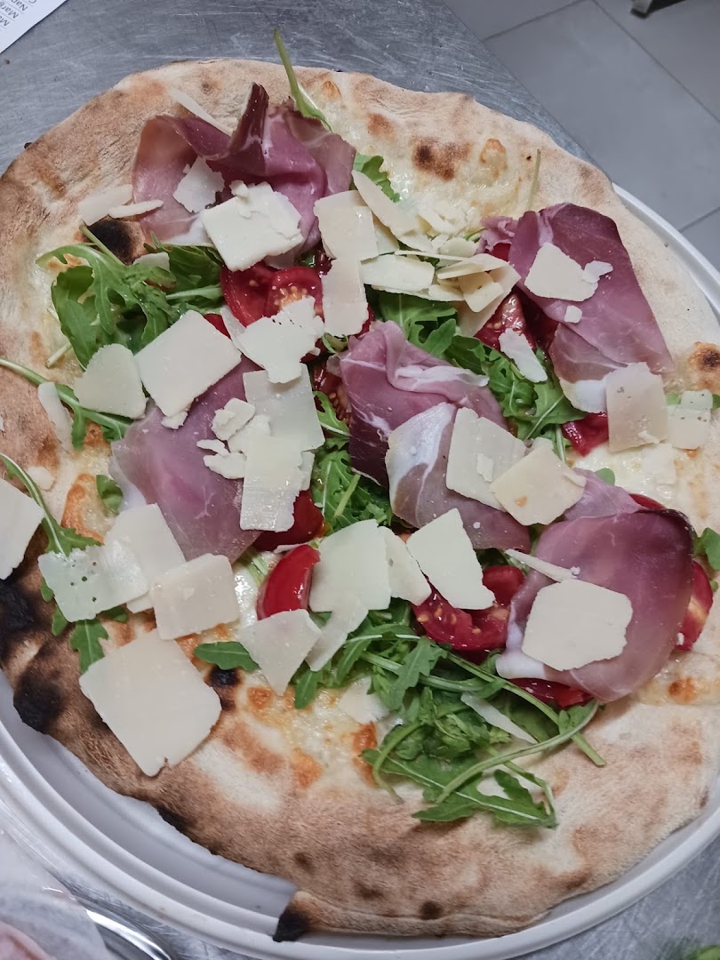 In Fratellanza - Bar Pizzeria-Sfizioseria-Apertivi