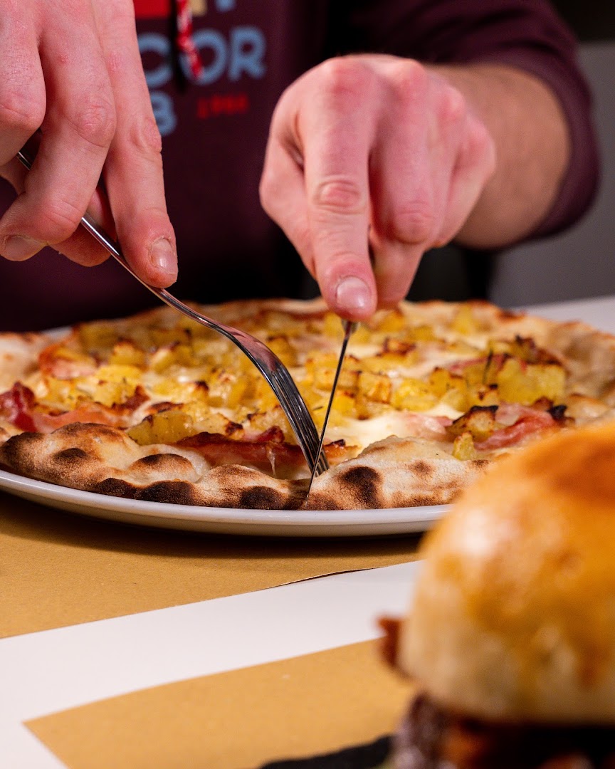 in Piazza - coffee, pizza & more