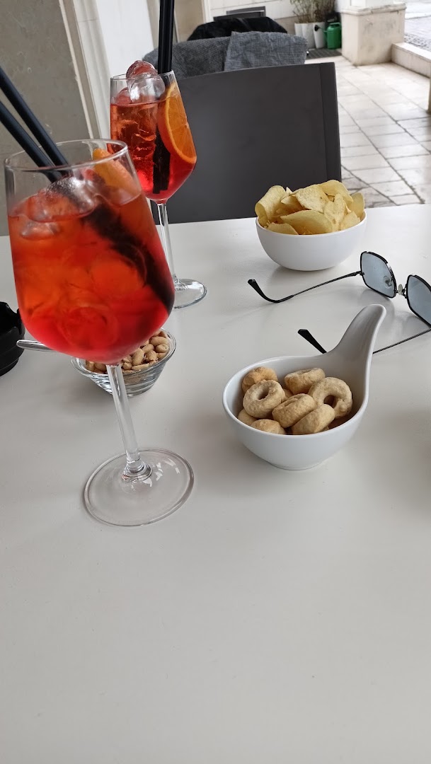 in Piazza - coffee, pizza & more