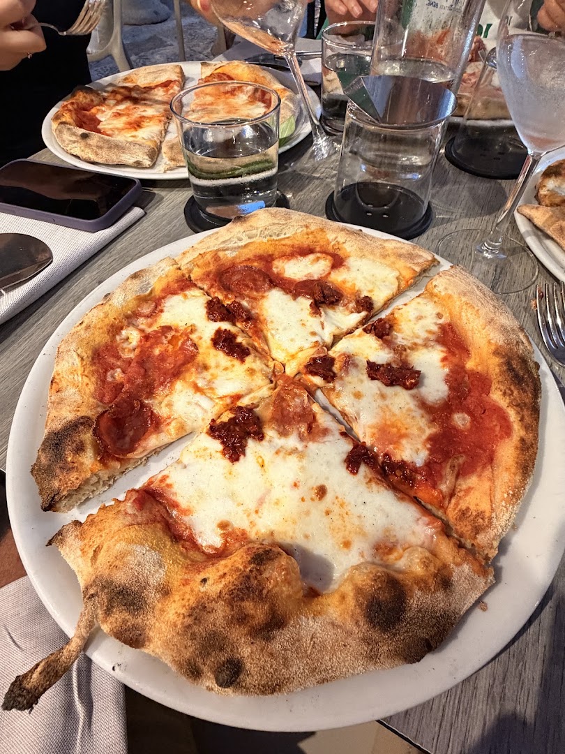 In Piazzetta | Ristorante Pizzeria