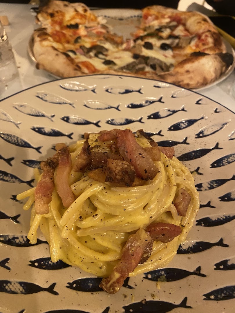in piazzetta san teodoro Via don Gavino Pes