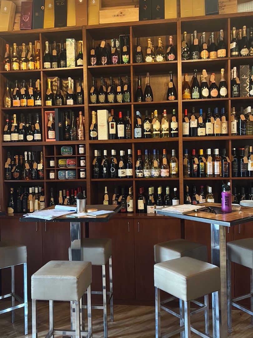 In Vino Veritas, Olbia
