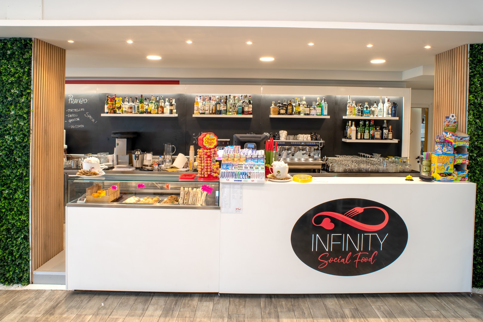 Infinity Social Food