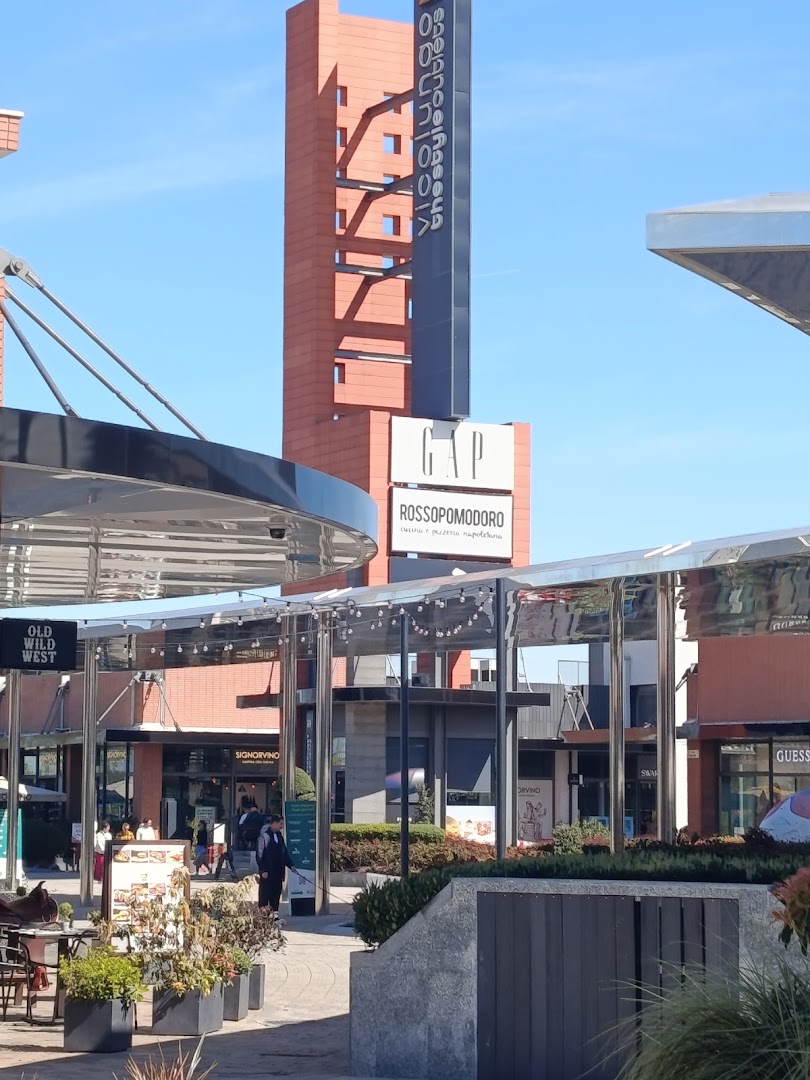 Info Point Vicolungo Outlet