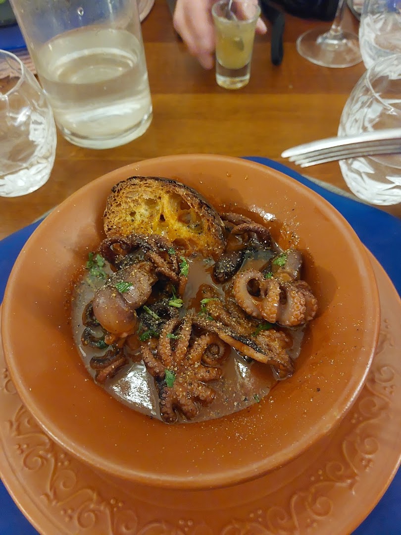Iniqua Bar -