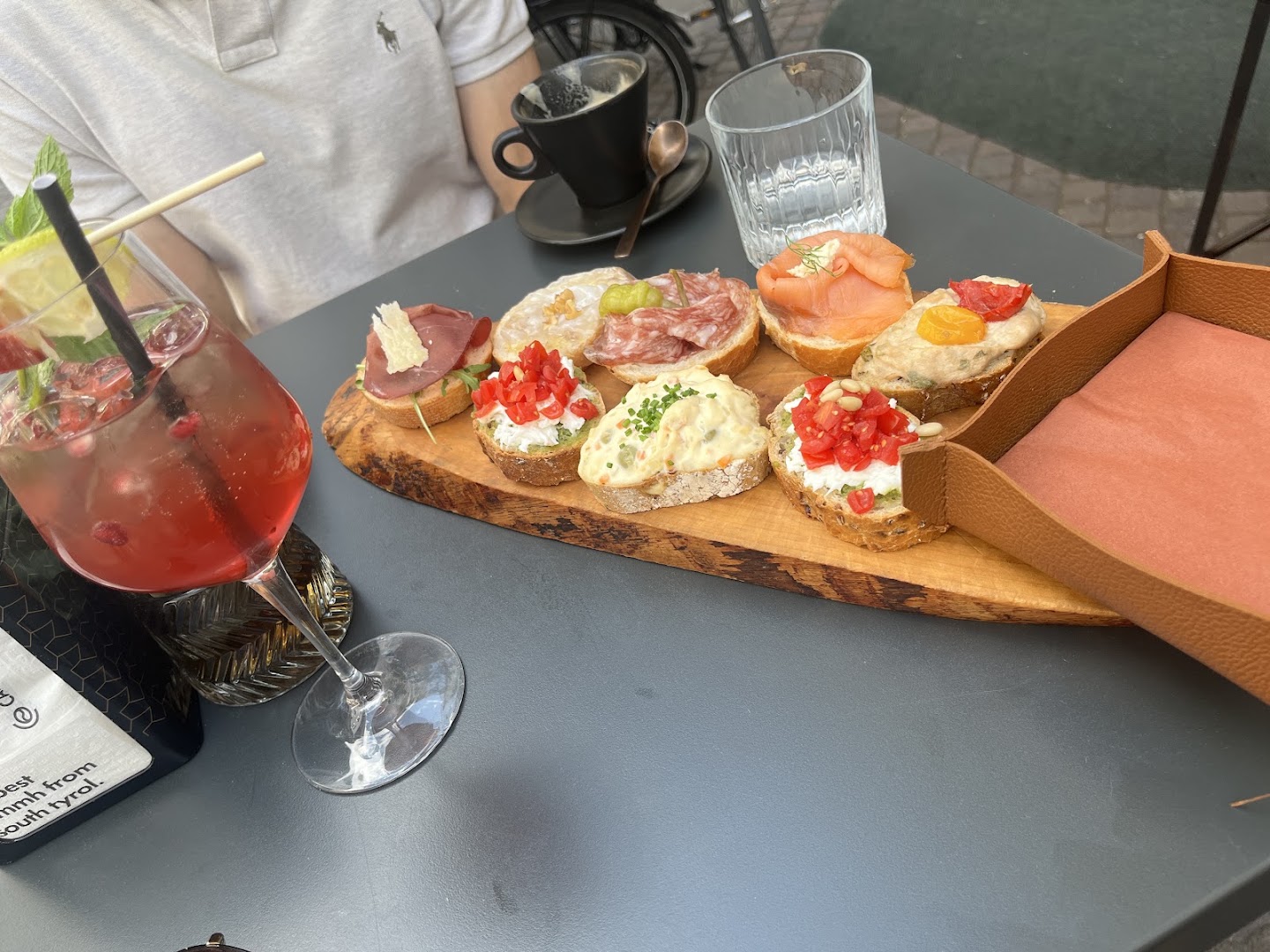 Insere Bar