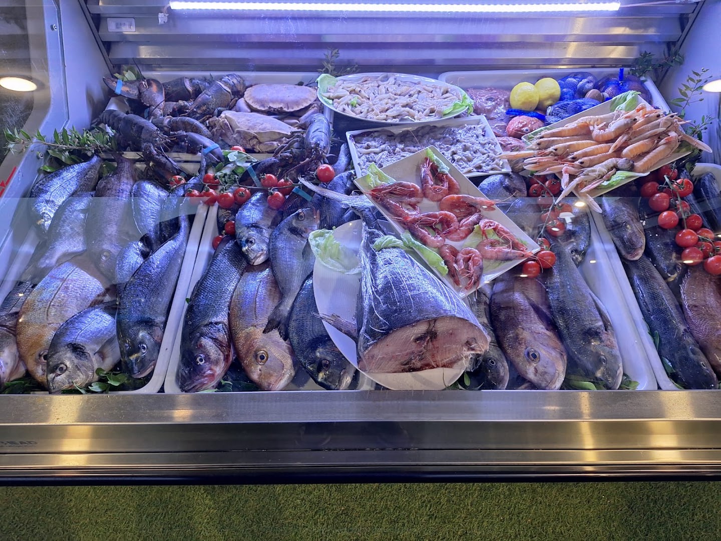 Inserraglio _ BAR - PIZZERIA - RISTORANTE - RICEVIMENTI - PISCINA - DISCO CLUB CLOE' - CAMERE