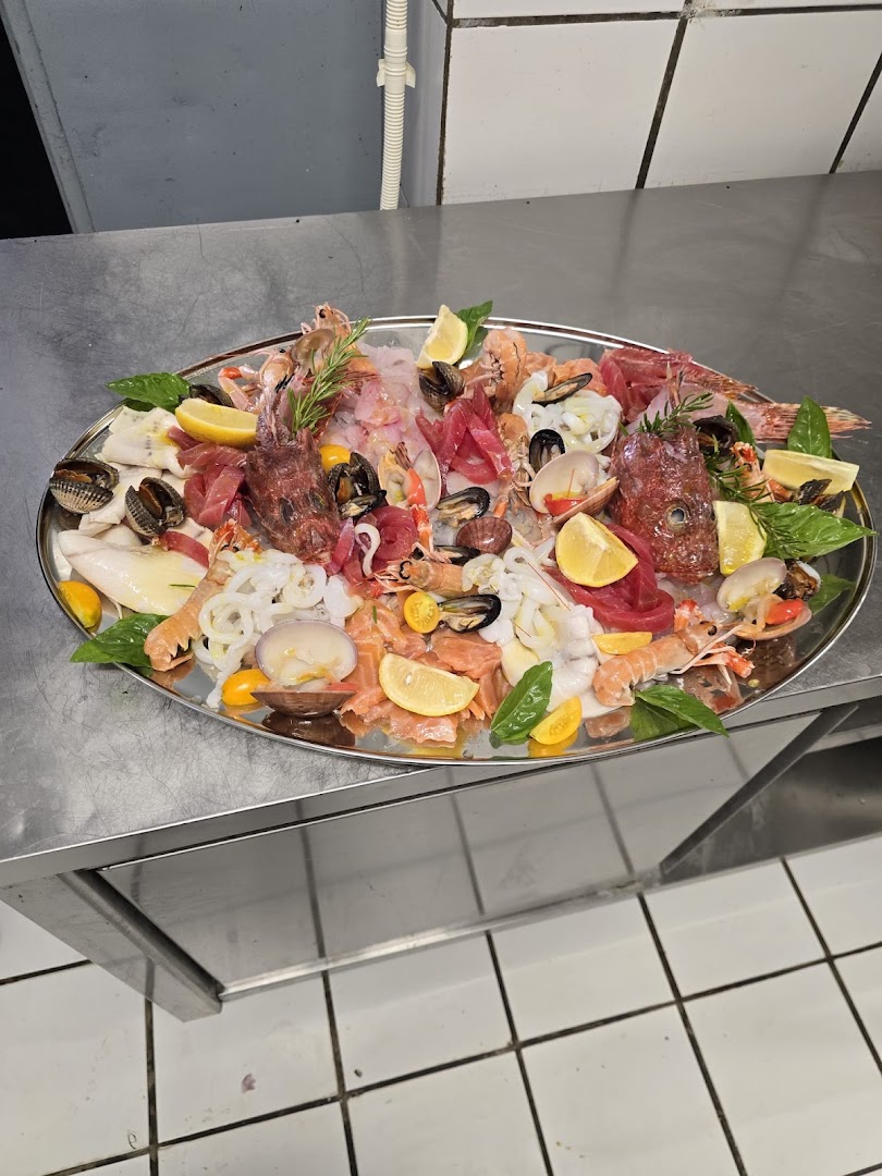 Inserraglio _ BAR - PIZZERIA - RISTORANTE - RICEVIMENTI - PISCINA - DISCO CLUB CLOE' - CAMERE, Nardò
