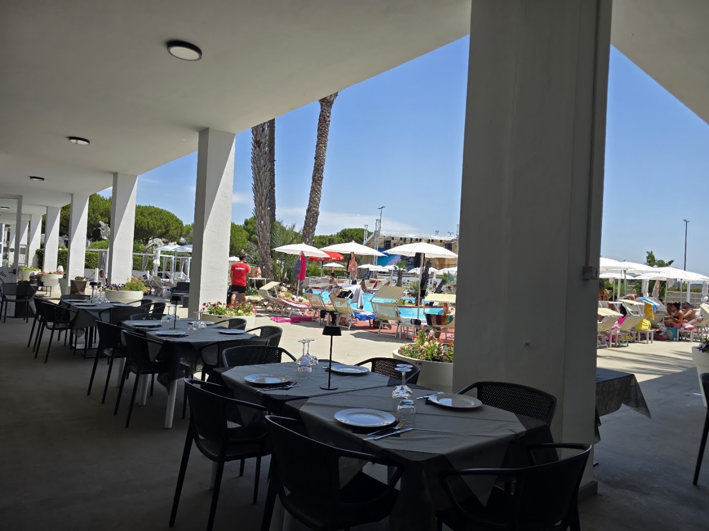 Inserraglio _ BAR - PIZZERIA - RISTORANTE - RICEVIMENTI - PISCINA - DISCO CLUB CLOE' - CAMERE