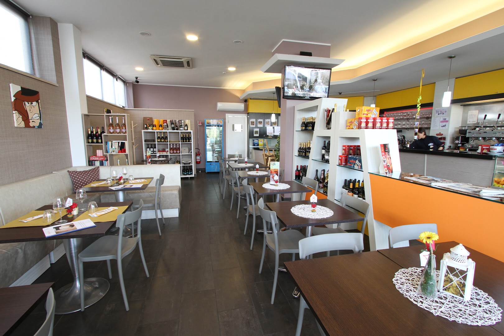Insolito Tabas Bar