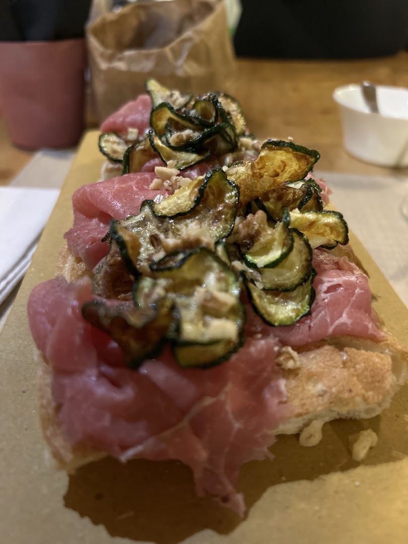 Invino wine food