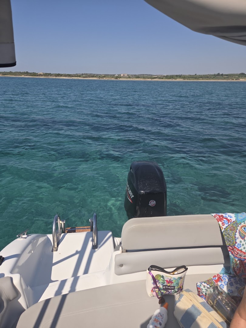 Ioniam Boat - Noleggio barche, gommoni e visite guidate in Zattera., Avola