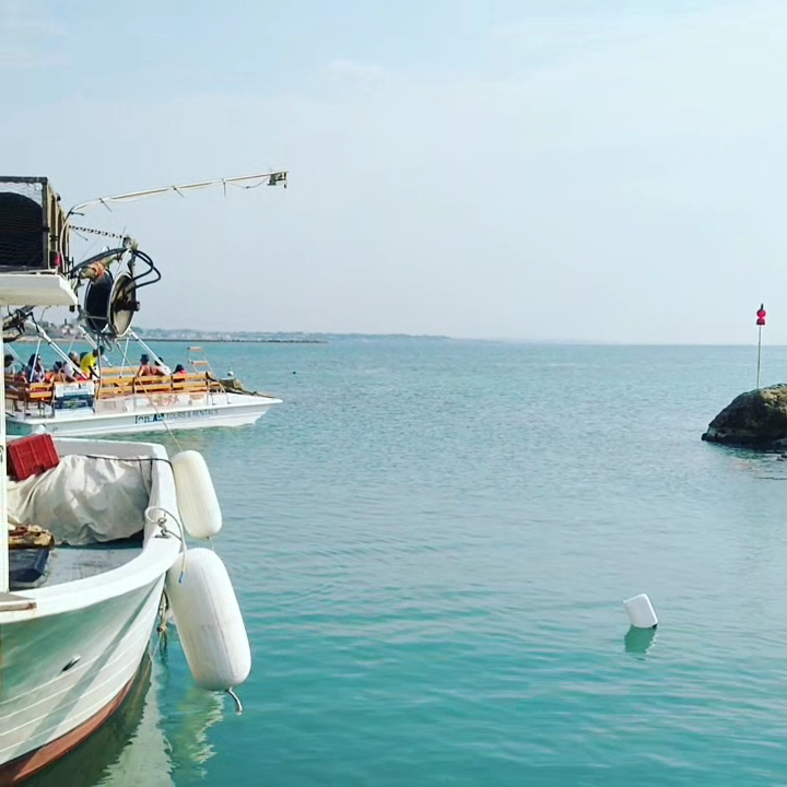 Ioniam Boat - Noleggio barche, gommoni e visite guidate in Zattera.