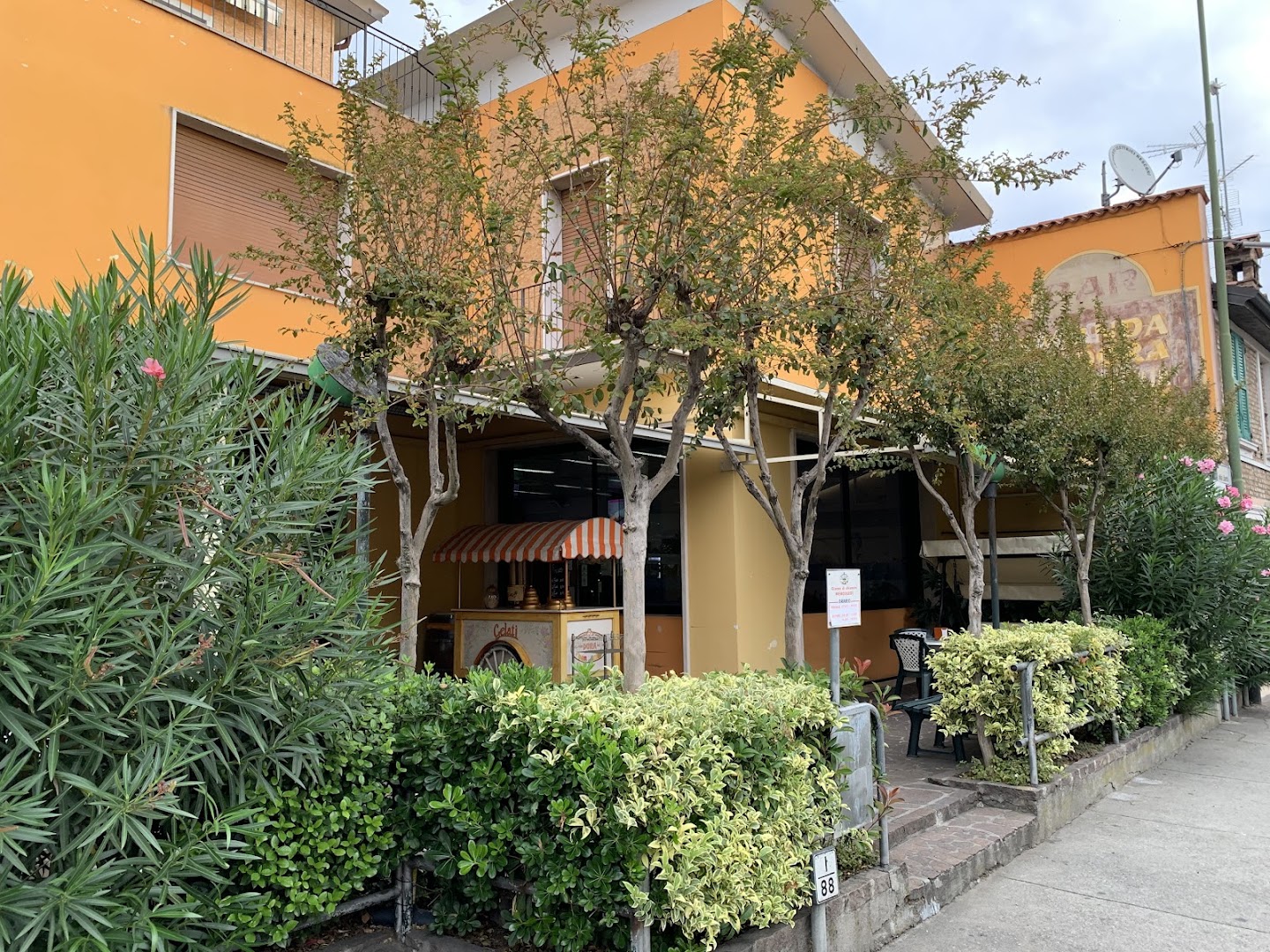 IQOS RESELLER - Bar Gelateria Dora di Pancera M. & G. SNC, Lograto