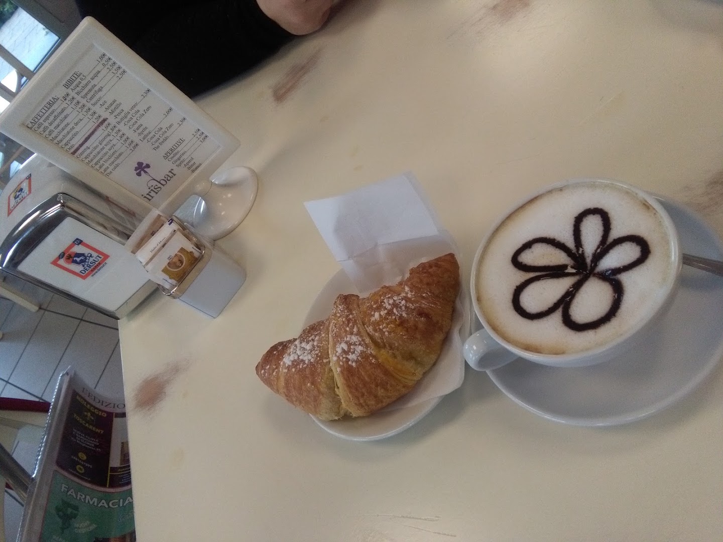 Iris bar