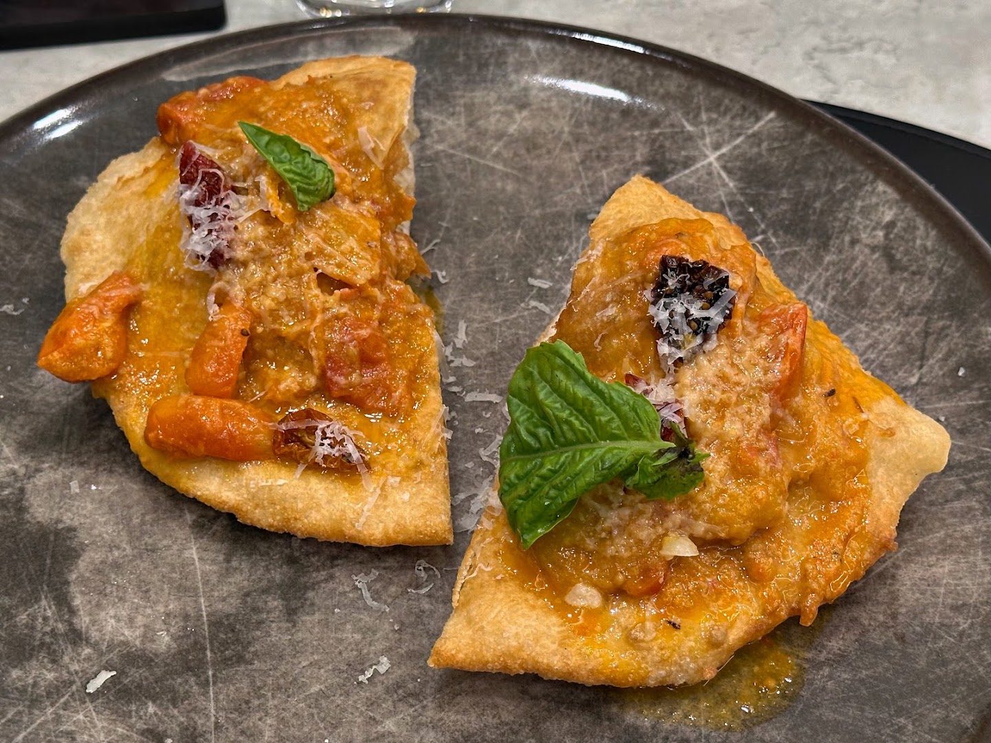 Isabella De Cham - Pizza Fritta