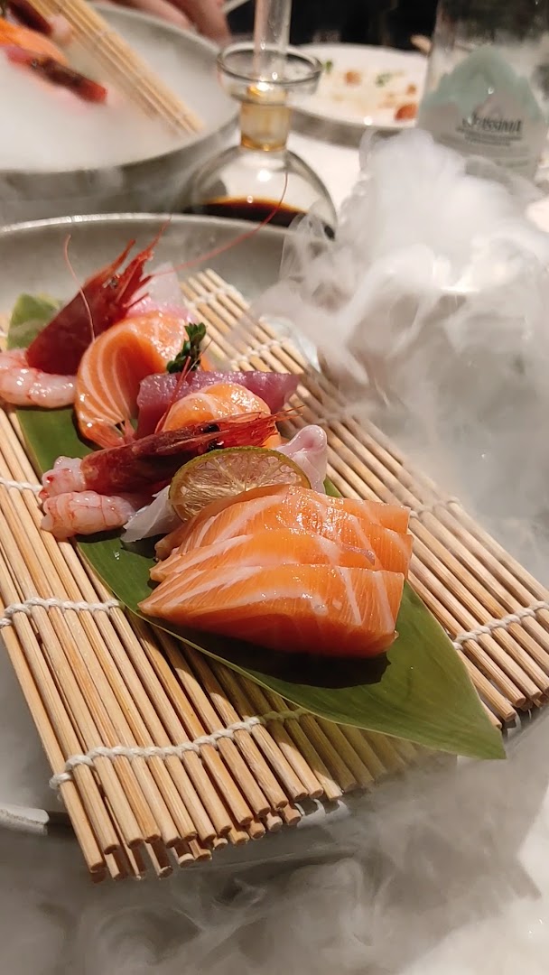 Ishi Oji, Milano