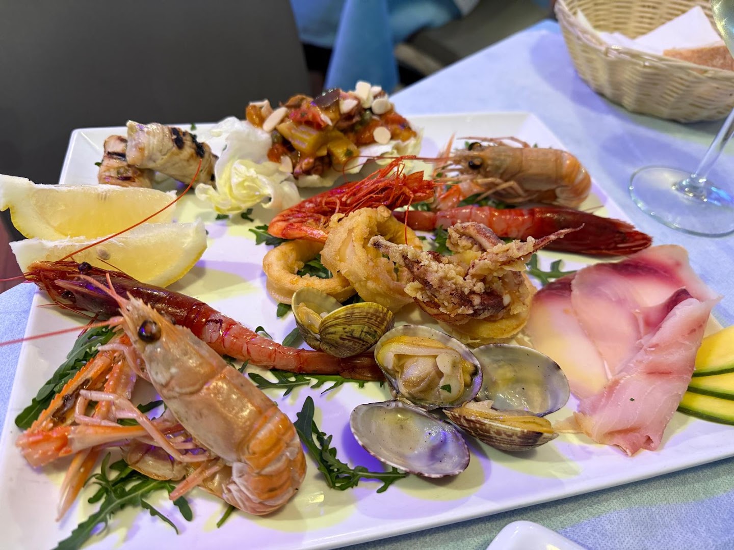 ISLA Bar, enoteca, ristorante, pizzeria