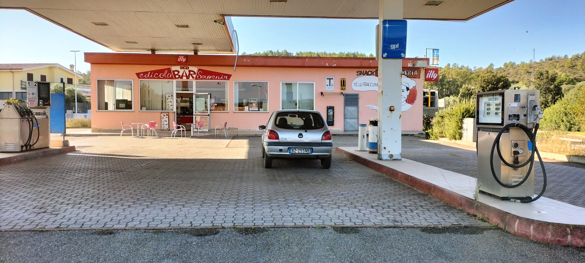 Isola Caffè Donori, Donori