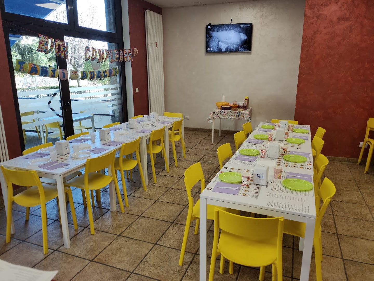 (((( Istan'BLUE pizzeria kebap))))