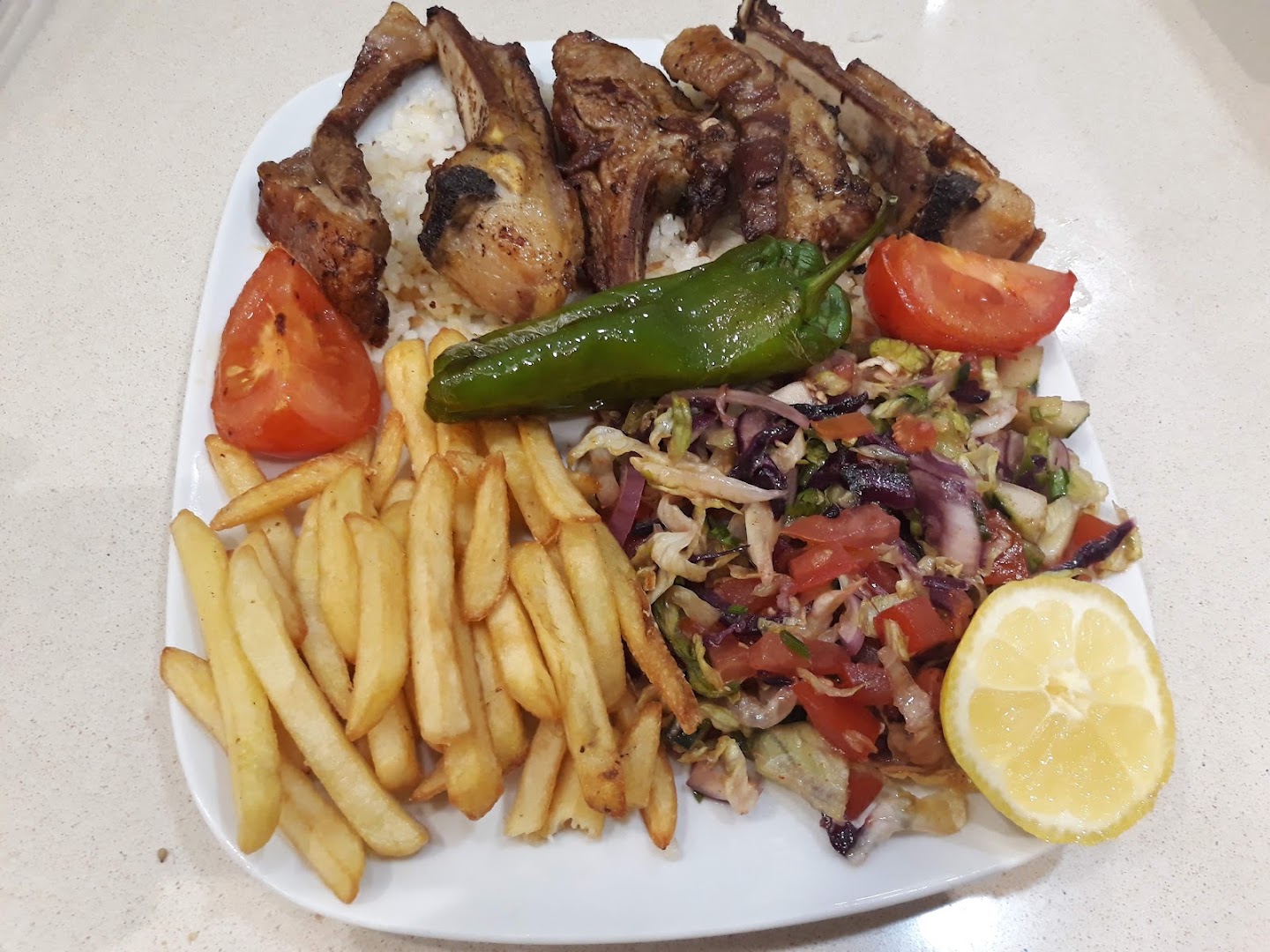 Istanbul aksu kebap pizze grill