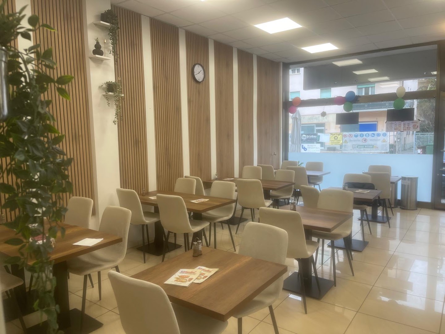 ISTANBUL_BZ BISTRO PIZZA KEBAB GRILL