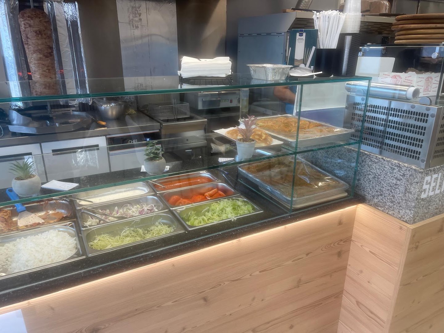 ISTANBUL_BZ BISTRO PIZZA KEBAB GRILL