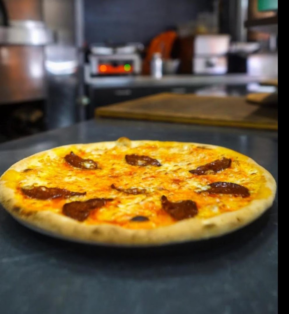 Istanbul. Carbone kebap pizza