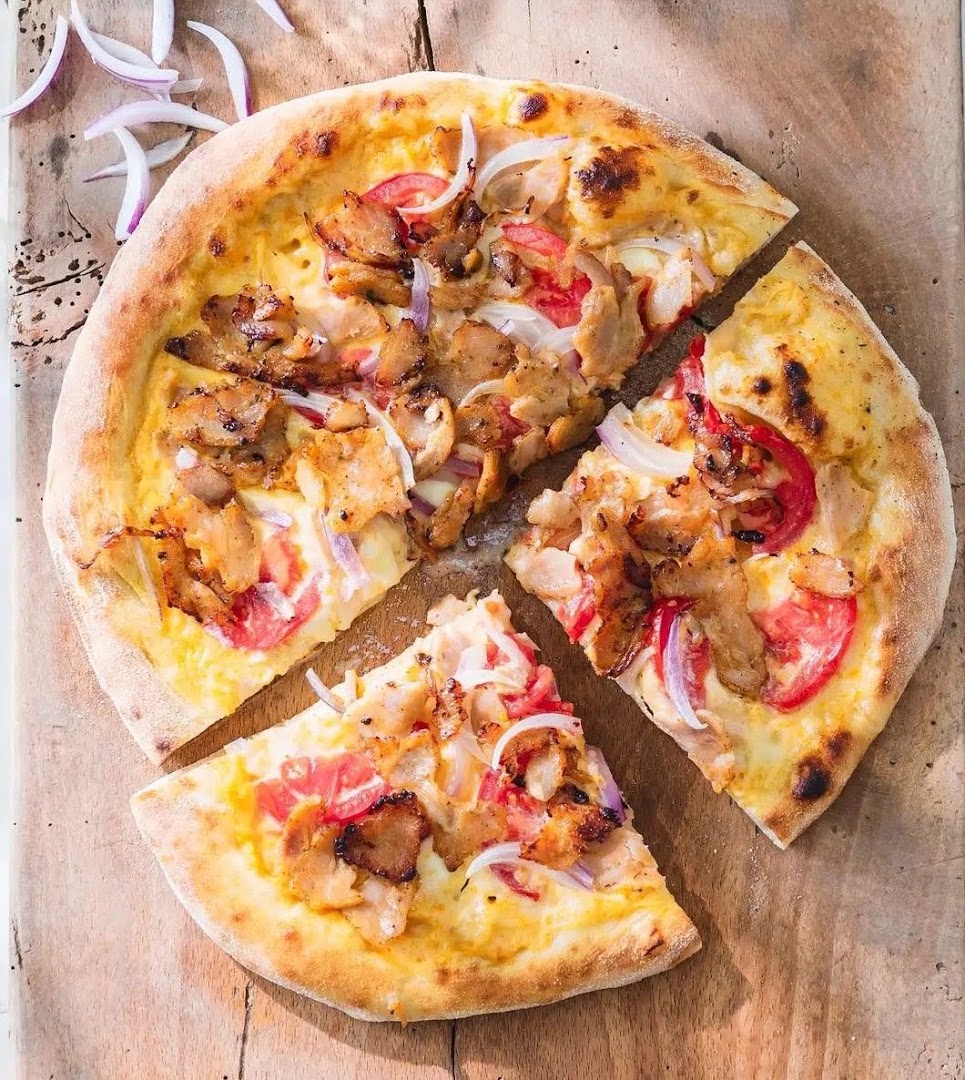 Istanbul. Carbone kebap pizza