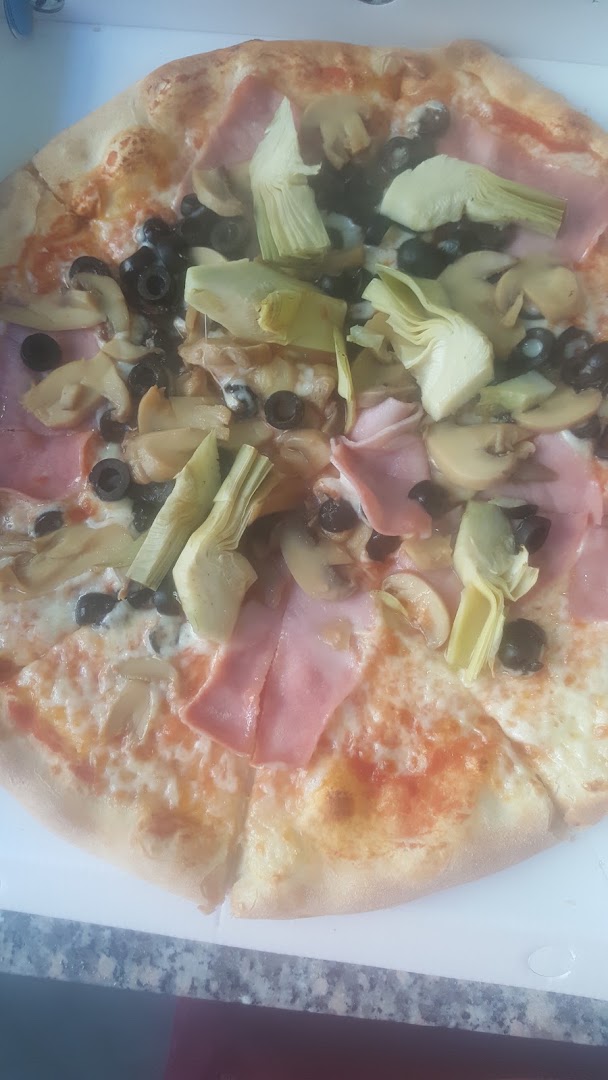 Istanbul Halfeti 3 Pizza Kebap