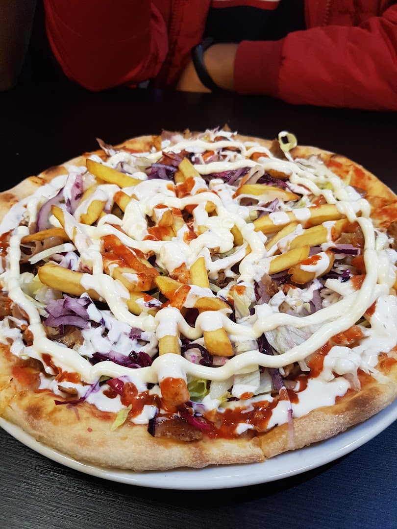 Istanbul Halfeti 3 Pizza Kebap